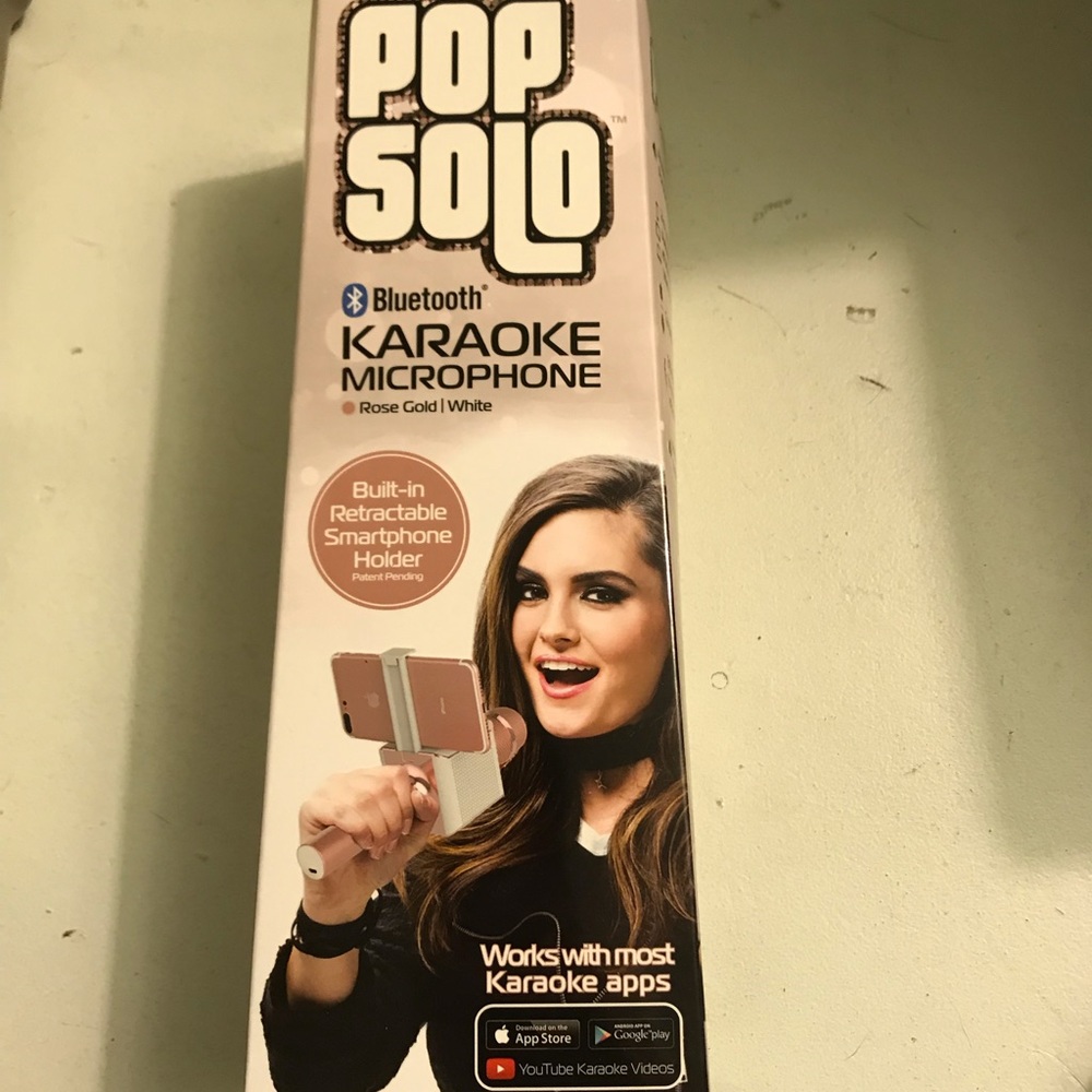 Pop Solo Bluetooth Karaoke microphone